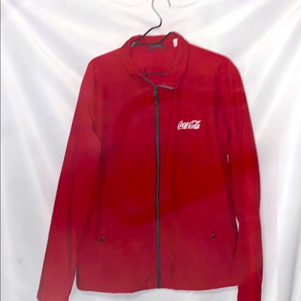 COCA COLA‎ LOGO JACKET  UNBRANDED SIZE Large  RED jacket BLACK ZIPPER WHITE LOGO